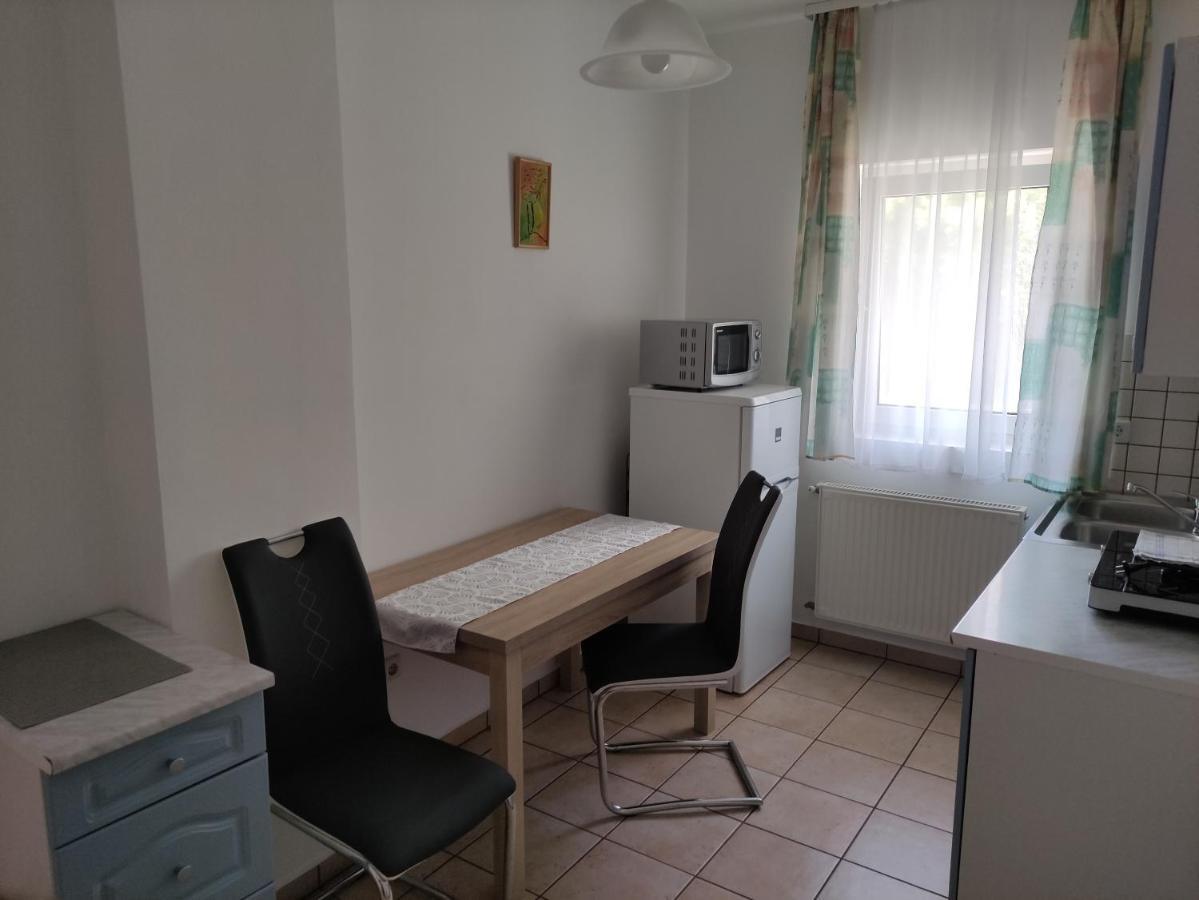 Zsanett Appartement Hévíz Extérieur photo